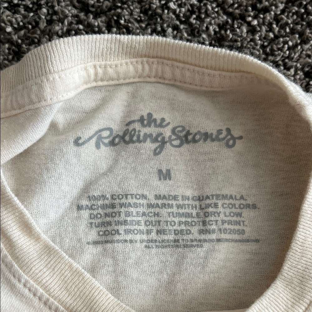 Women’s The Rolling Stones graphic T-Shirt - Picture 6 of 6